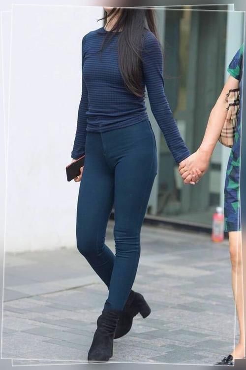 时尚 牛仔裤看起来魅力十足,穿出不一样的青春活力,尽显性感身材