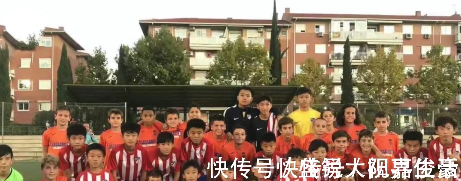 足球俱乐部|球迷父亲终将孩子培养成足球少年,12岁踢进西班牙马德里俱乐部