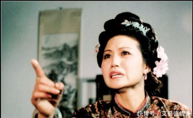 赵姨娘|赵姨娘:看红楼梦的人都说我粗鄙,可谁知道,我年轻时也是个晴雯