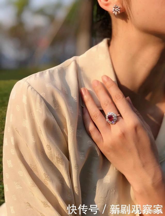 特别有气场的几款珠宝首饰，非常日常适合佩戴，瞬间提升你的气质