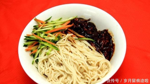 炸酱面酱料做法全攻略,记住这四步,自家做的炸酱面不比外面的差