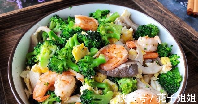 西兰花|教你如何治疗便秘,这做法头一次见!做法特别简单易懂!