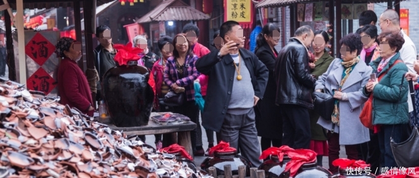 喝完|这个酒坊五块钱一碗酒 喝完随你摔,已经超过四十万人在这里摔碗