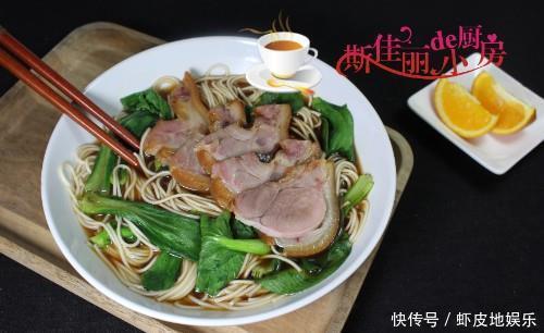 早餐儿子就馋这面,不用早起五分钟搞定,简单鲜美又营养,太香了