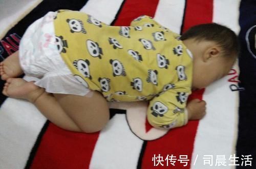 爸爸妈妈|准不准孩子的睡姿暗示了不同的性格如果是第一种,恭喜你