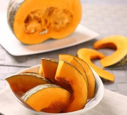 红薯|雌激素充足的女人，身体会有5个表现，若你都有，魅力十足