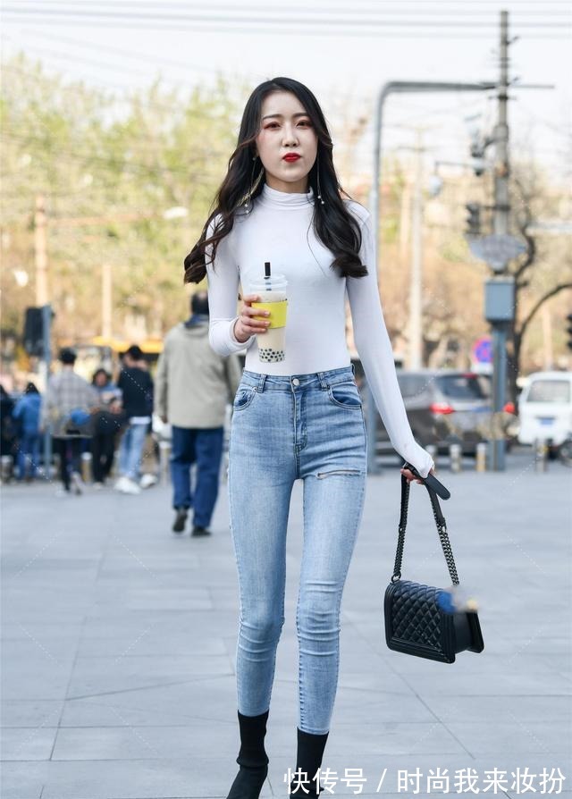 搭配 美女搭配休闲,舒适美丽,街头风的感觉也很时髦,很帅!