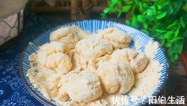 特简单的一道美食,蒸一蒸就出锅,上桌5分钟光盘,百吃不厌