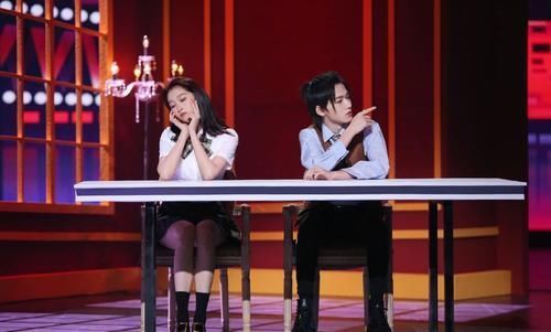 高嘉朗|關(guān)曉彤鹿晗罕見同框出現(xiàn),網(wǎng)友:公費(fèi)撒狗糧,好甜