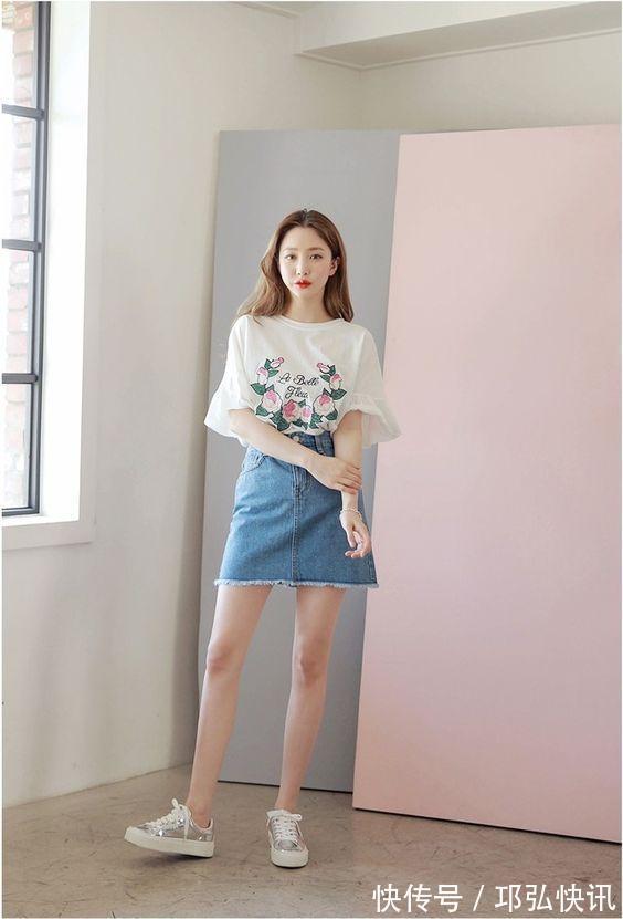 短版 牛仔单品可以穿搭出任何风格,真不愧是时尚界的王者!