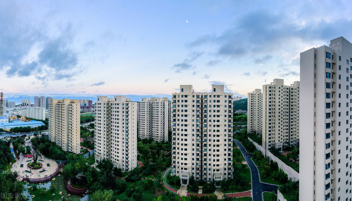 东户|为何西户被哄抢一空,而东户却没有多少人选择?建筑学家给出答案