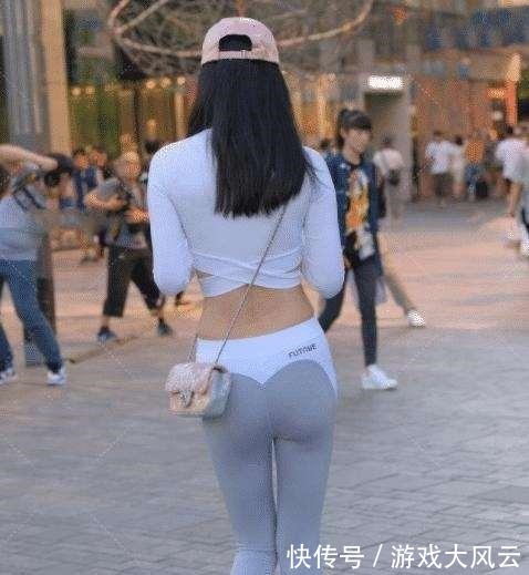 穿搭 光彩夺目的瑜伽裤穿搭尽显随性街头风,个性与气质并存,青春时尚!