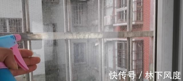 油污|白醋和洗衣液混合真厉害,解决了家家户户的难题,回家试试