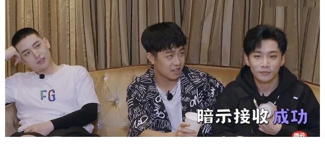 德云社|德云社杨九郎耍赖，气的王九龙要掀桌子，网友：就喜欢看他们内斗