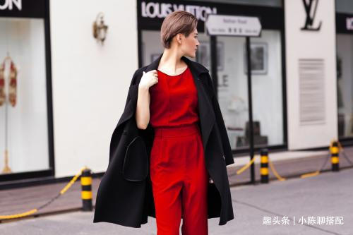 休闲风 穿对了风衣+阔腿裤有多美最简单的搭配思路，给你早秋搭配灵感