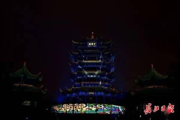  古风|“夜上黄鹤楼”古风夜游季开启，400余位汉服爱好者体验时空碰撞