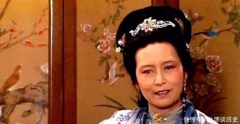 王夫人|红楼梦中,王夫人为何对孙子贾兰不闻不问?情到深处,便是绝情