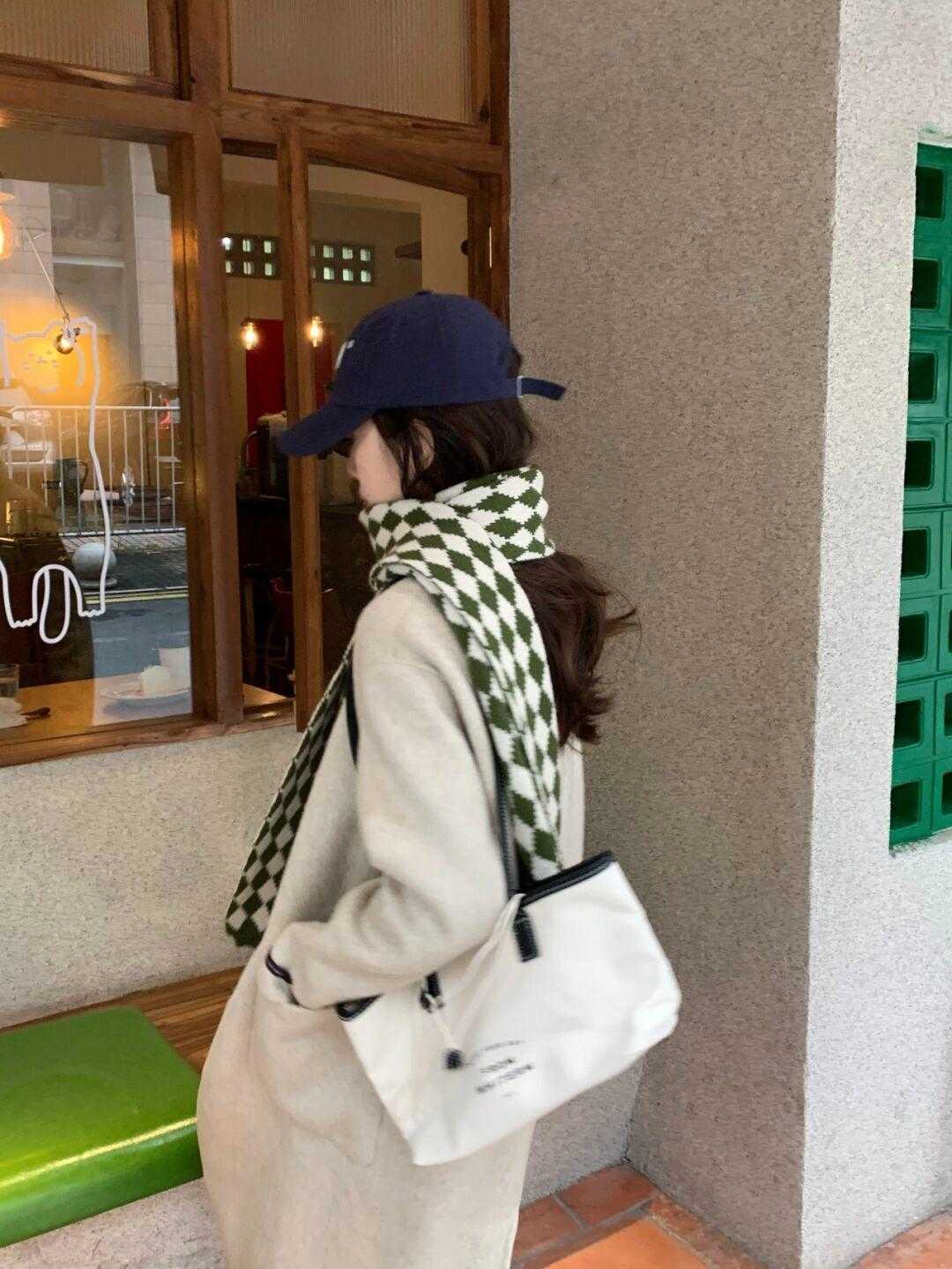 配饰|降温后,如何穿搭保暖,这几个技巧更有用,照着穿有气质