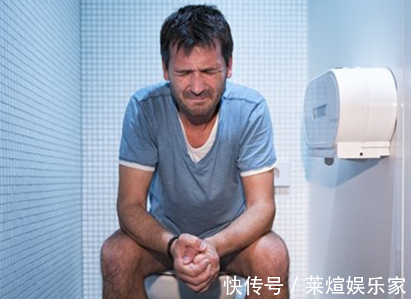 排便|便秘的人会更容易患癌医生教你2招，排便更顺畅，健康又长寿