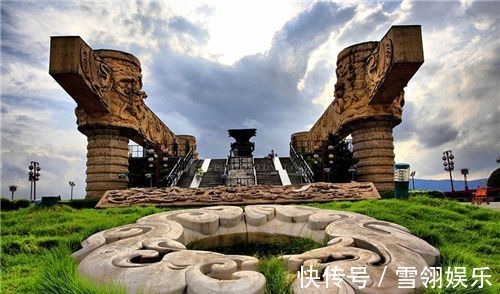 商朝!三星堆遗址挖出青铜女人像,揭示5000 年前古蜀国女子地位