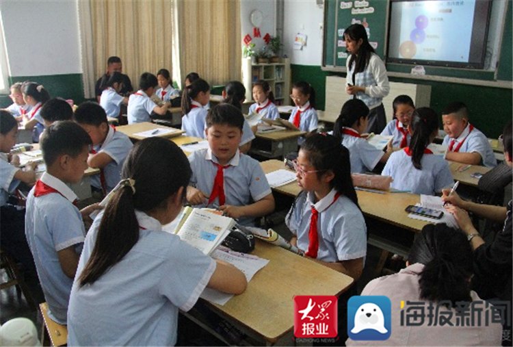 刘珉|枣庄市小学英语中心团队一一彭庆梅工作室到西王庄教育联区举行“备－教－学－评一致性”研讨活动