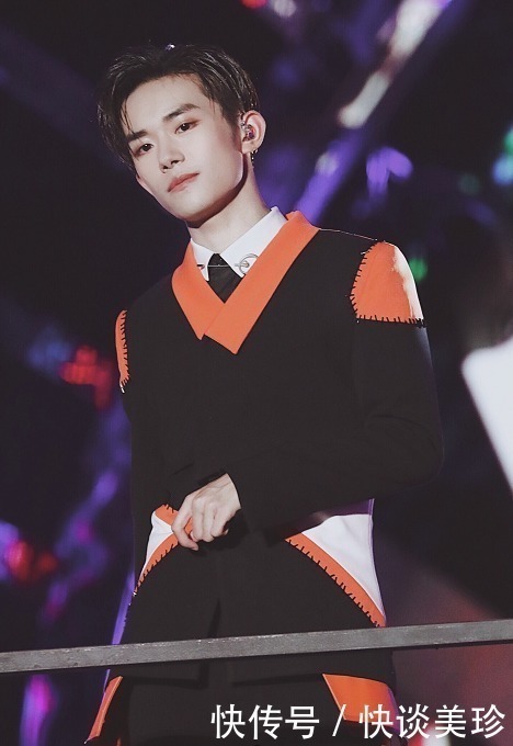 蔡徐坤|内娱人气榜前十更新,老牌顶流回归前三,黄子韬的排名引不满