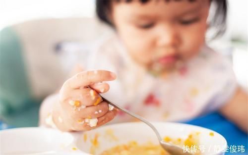 儿科|宝宝早饭先喝奶还是先吃辅食?儿科专家:顺序不对影响肠胃消化