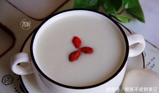 早餐别整天喝牛奶了,它比牛奶强多了,热乎乎喝一杯,暖胃又滋补