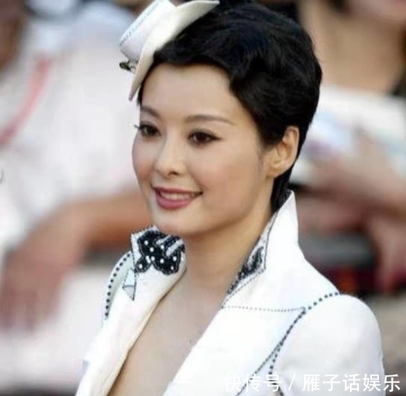 伏明霞|张怡宁与伏明霞,不同领域的世界冠军,为什么都选择嫁给“老头”