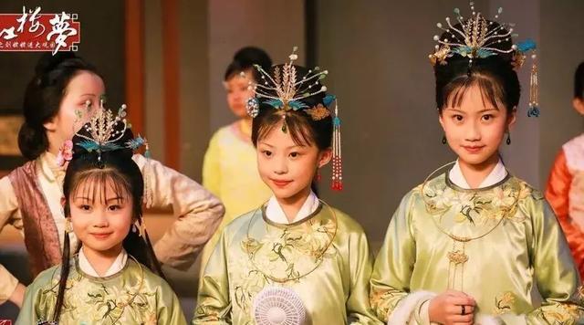 薛姨妈&她万千宠爱在一身,为何活成了红楼梦中最惨的女子