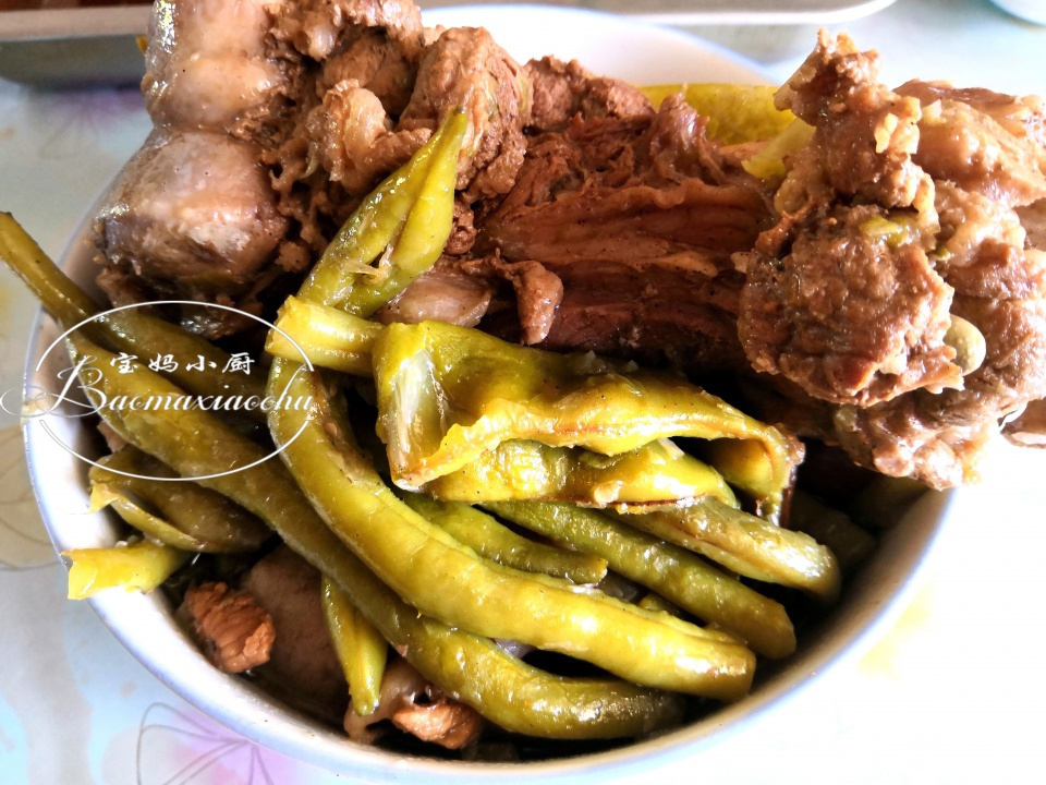 去闺蜜家做客，一进屋我乐了，有颜值硬菜多，一道比一道香