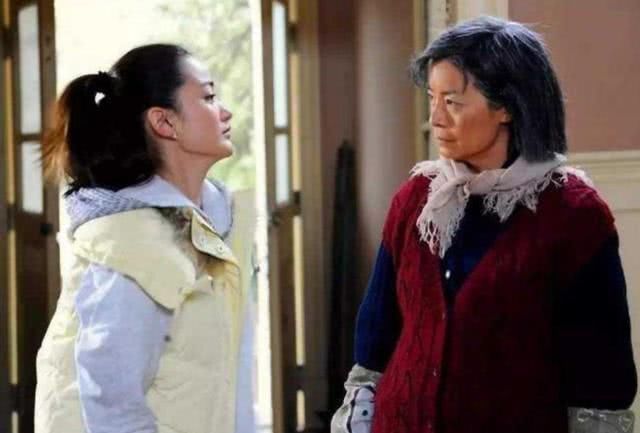 奶奶|父母一走,奶奶撒手,有多少家庭正在经历老人“假带娃”