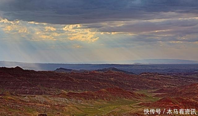 张掖甘州彩虹映照大峡谷