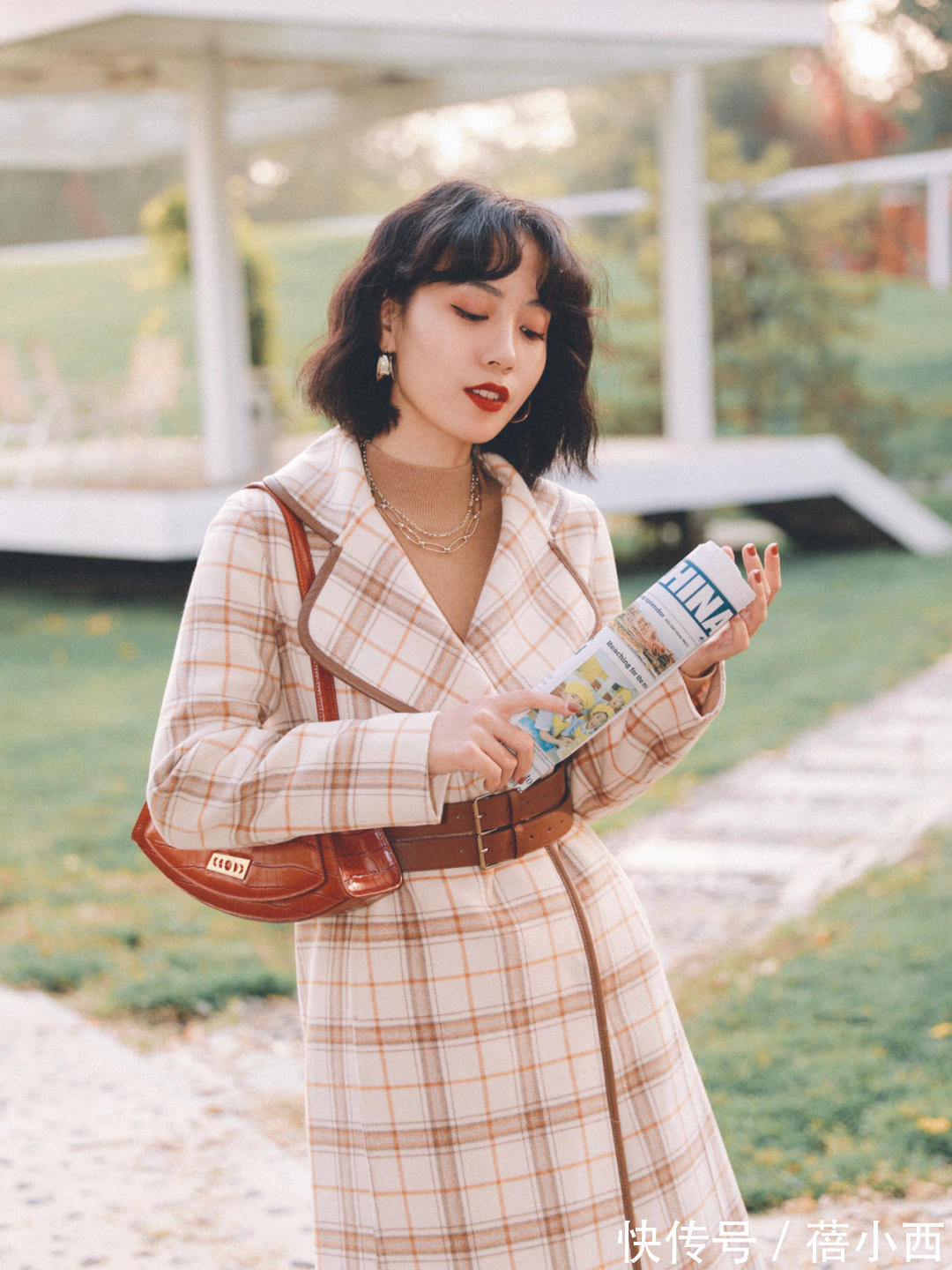 搭配 格纹大衣越来越火,复古高级不挑人又chic,让你出街赚足回头率