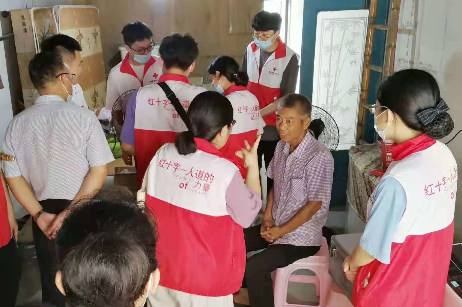 八一|迎“八一”，苍南县红十字会走访慰问困难退役军人