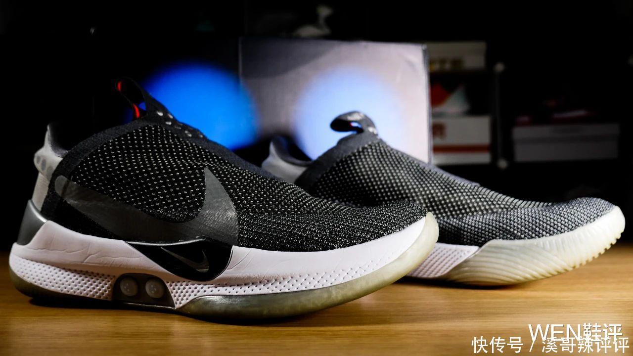 未来的球鞋到底应该是什么样呢Nike的答案就是这款鞋