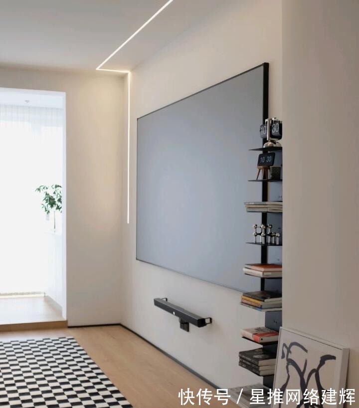 晾衣杆|年轻小夫妻的“穷装”新家，干净整洁，网友：“越简单，越幸福”