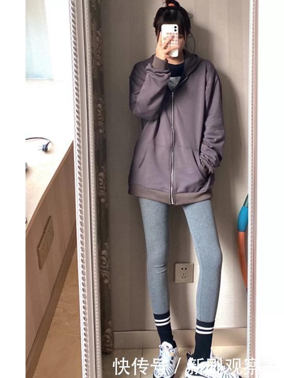 显腿长|打底裤已经彻底失宠了,今年流行的是“液体裤”,时髦遮肉又百搭