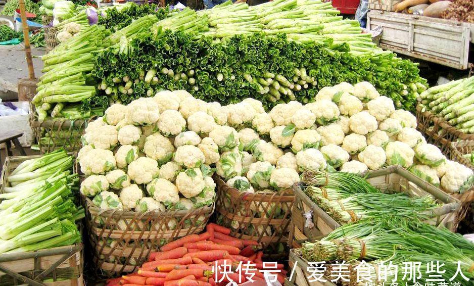 秋天，遇到此菜准买30斤，晒干后比新鲜的好吃，香辣开胃干净卫生