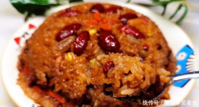 让我学做年夜饭，我能学会吧，大家拭目以待