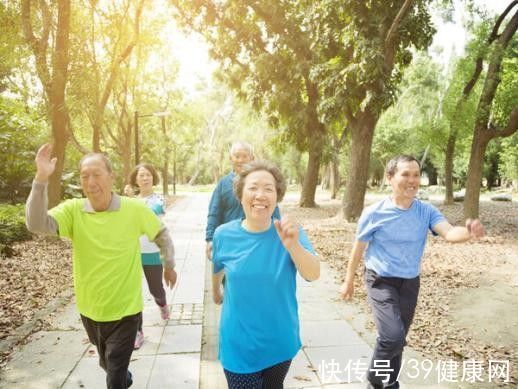 中老年人|老人过了60岁，是静养修身好，还是锻炼强身好？告诉你正确做法