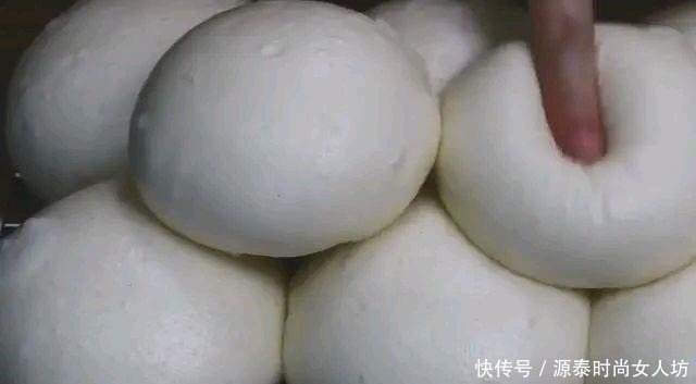 不用|手把手教你在家蒸馒头,和面不用酵母粉,做出来的馒头又白又松软
