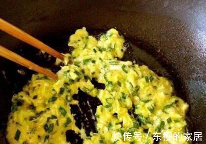 番茄炒蛋|用这个菜炒鸡蛋,比番茄炒蛋好吃一百倍,孩子天天吵着要我做!