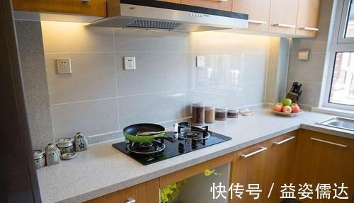 使用寿命|家里这个地方万万不要贴瓷砖,一旦工人没这样做,别付工钱给他!