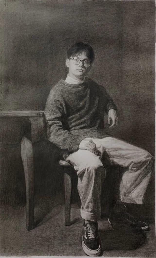 纸本炭笔|赏析中央美术学院2020届基础部素描作品欣赏