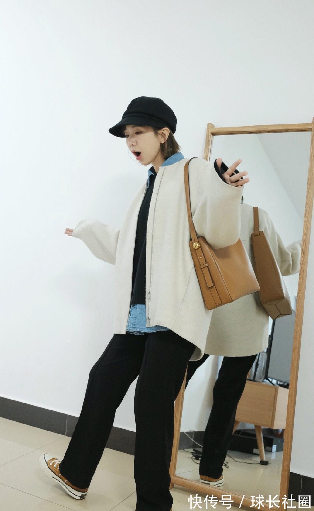 毛呢外套 冬季穿搭必备“小黑裤”,简单还时尚,轻轻松松穿出时尚感