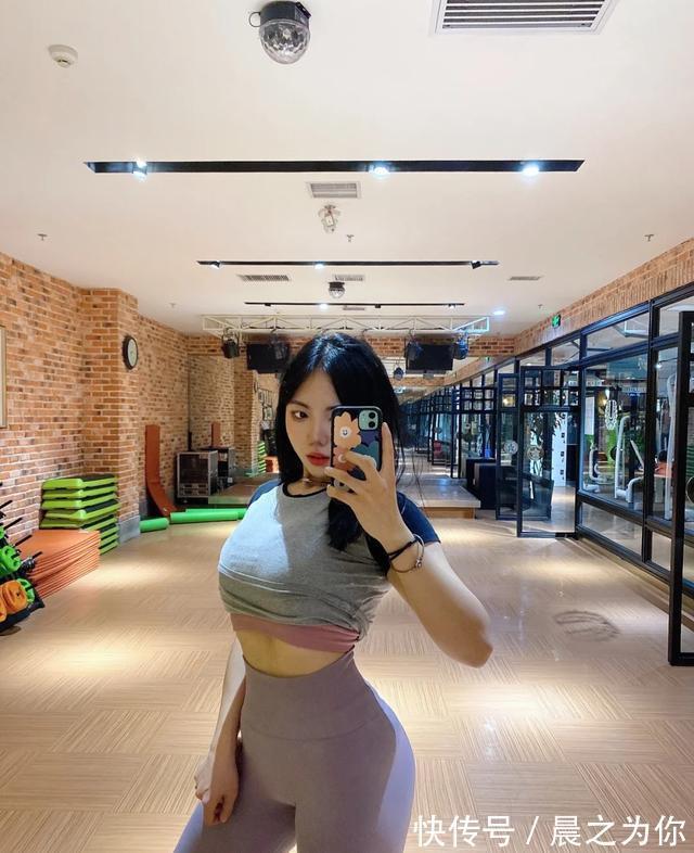 垫子|国产“蜜桃”女孩，好身材吸粉几百万，教你如何轻松拥有迷人身材