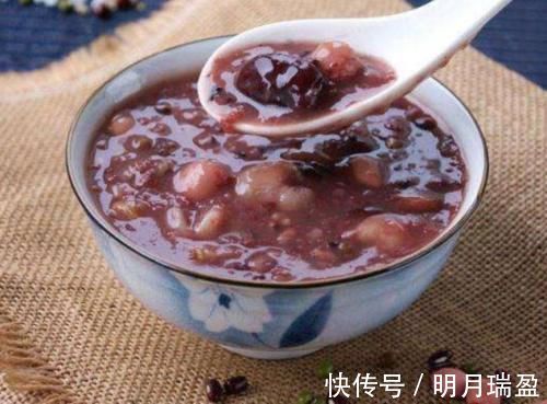 天冷了，早餐多给家人喝这汤，做法简单，暖胃养胃，脸色更红润