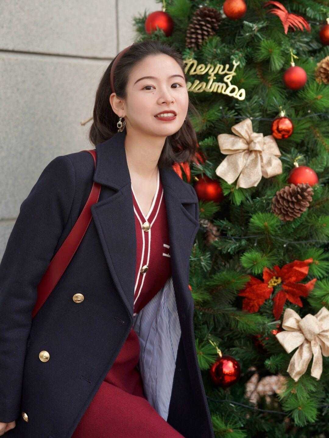 浅色系 求你别穿羽绒服了,大衣才是今年的必备品,优雅显气质