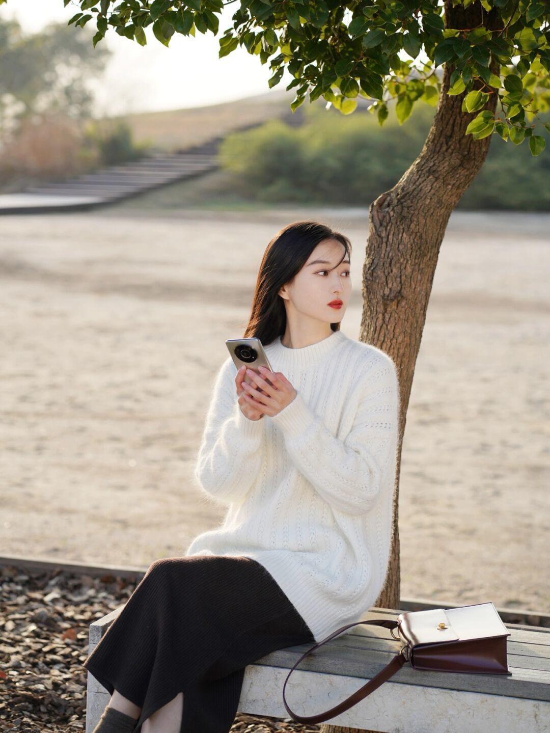 博主|作为冬季最实用单品,“毛衣”能让你轻松演绎高级,适合熟女